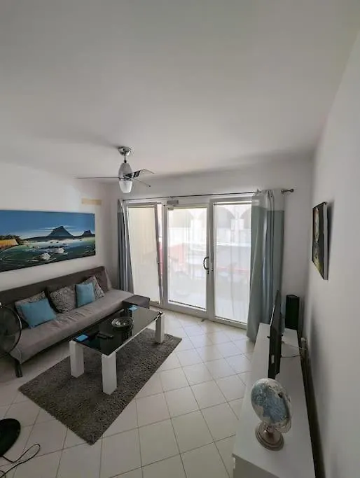 Large Townhouse Close To Beach Sal Rei Cape Verde