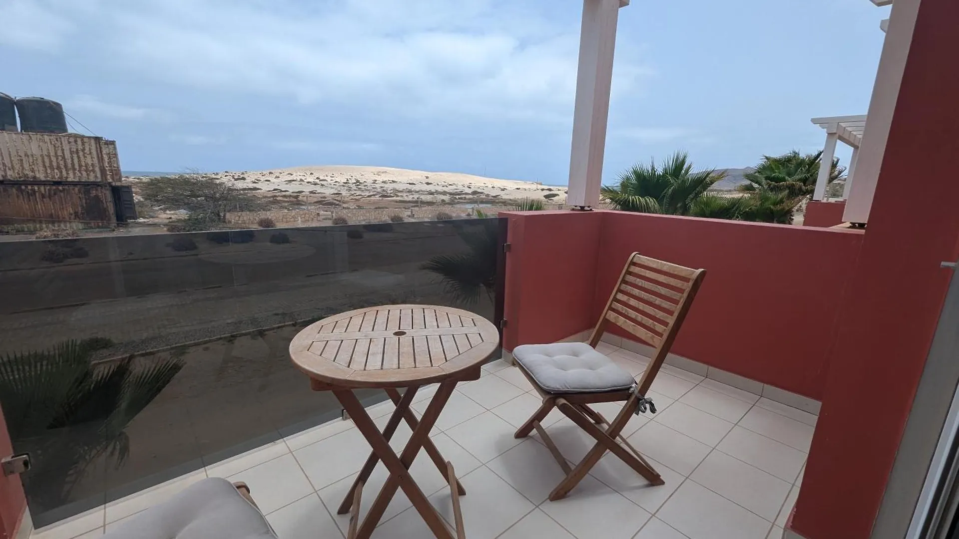 Large Townhouse Close To Beach Sal Rei